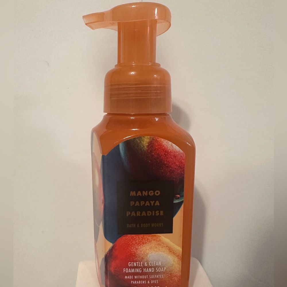 Bath and body Works, mango papaya Paradise, gentle foaming soap …